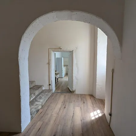 شقة L De La Petillerie